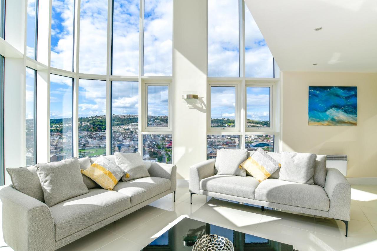 Just Stay Wales - Meridian Quay Penthouses سوانسي المظهر الخارجي الصورة