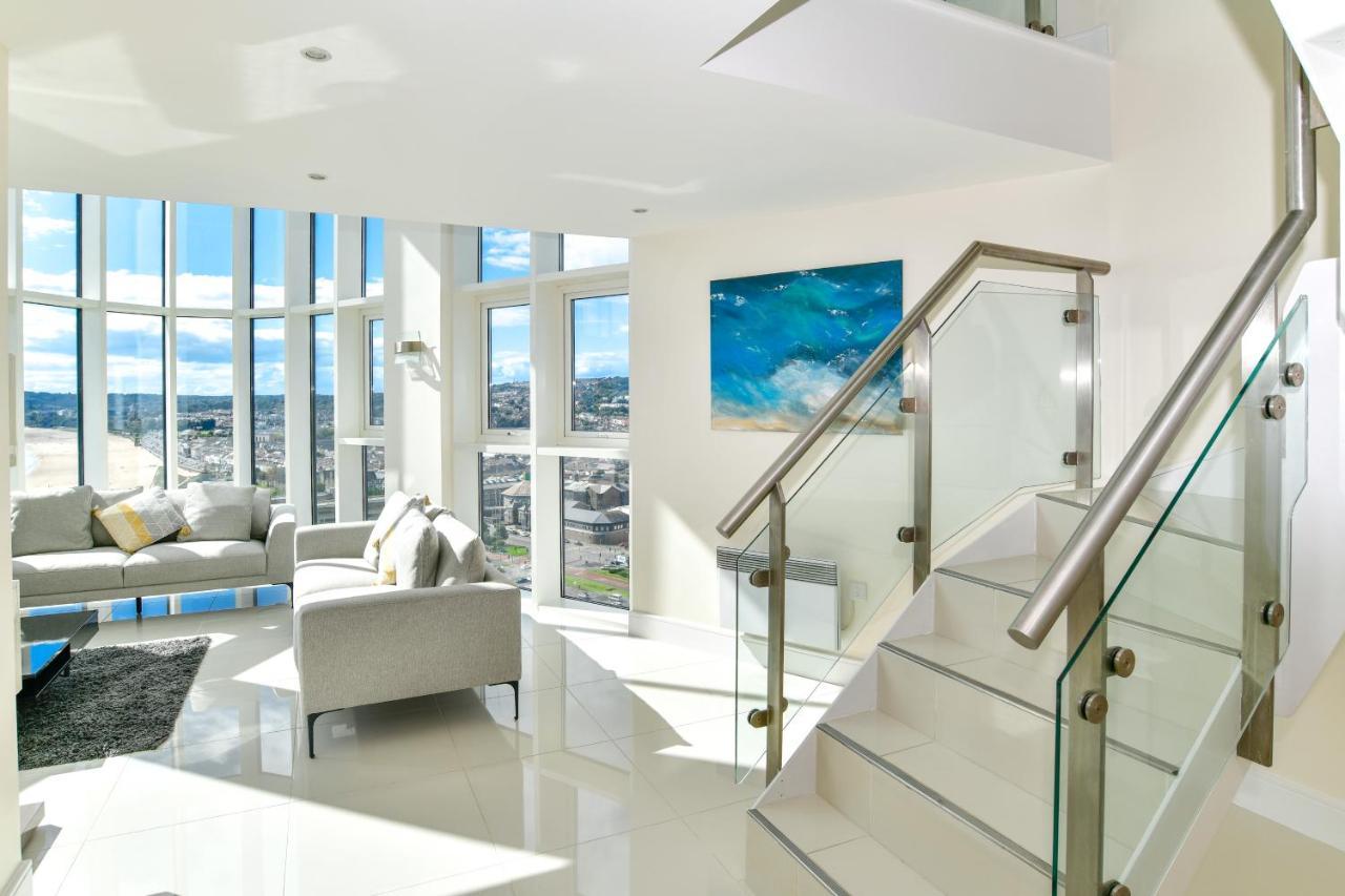 Just Stay Wales - Meridian Quay Penthouses سوانسي المظهر الخارجي الصورة