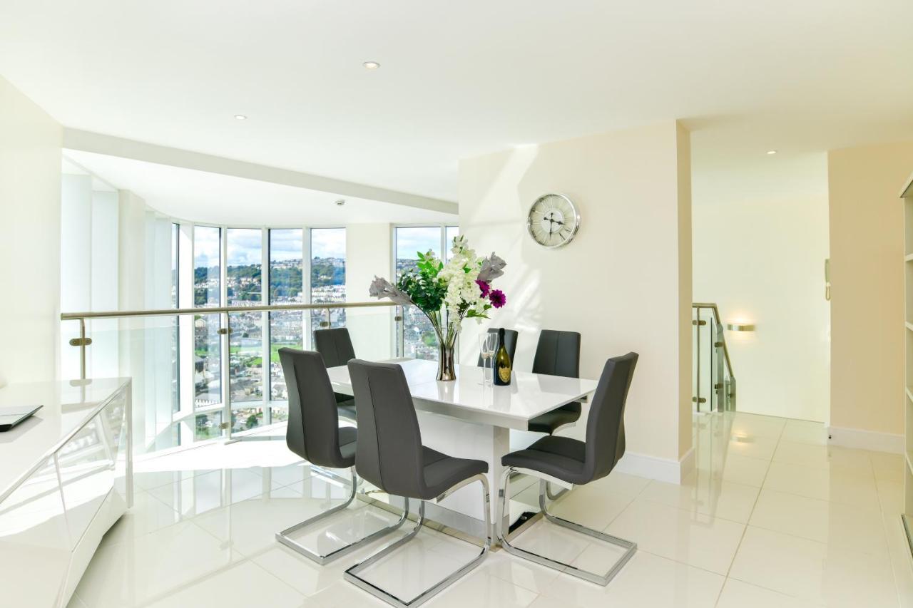 Just Stay Wales - Meridian Quay Penthouses سوانسي المظهر الخارجي الصورة