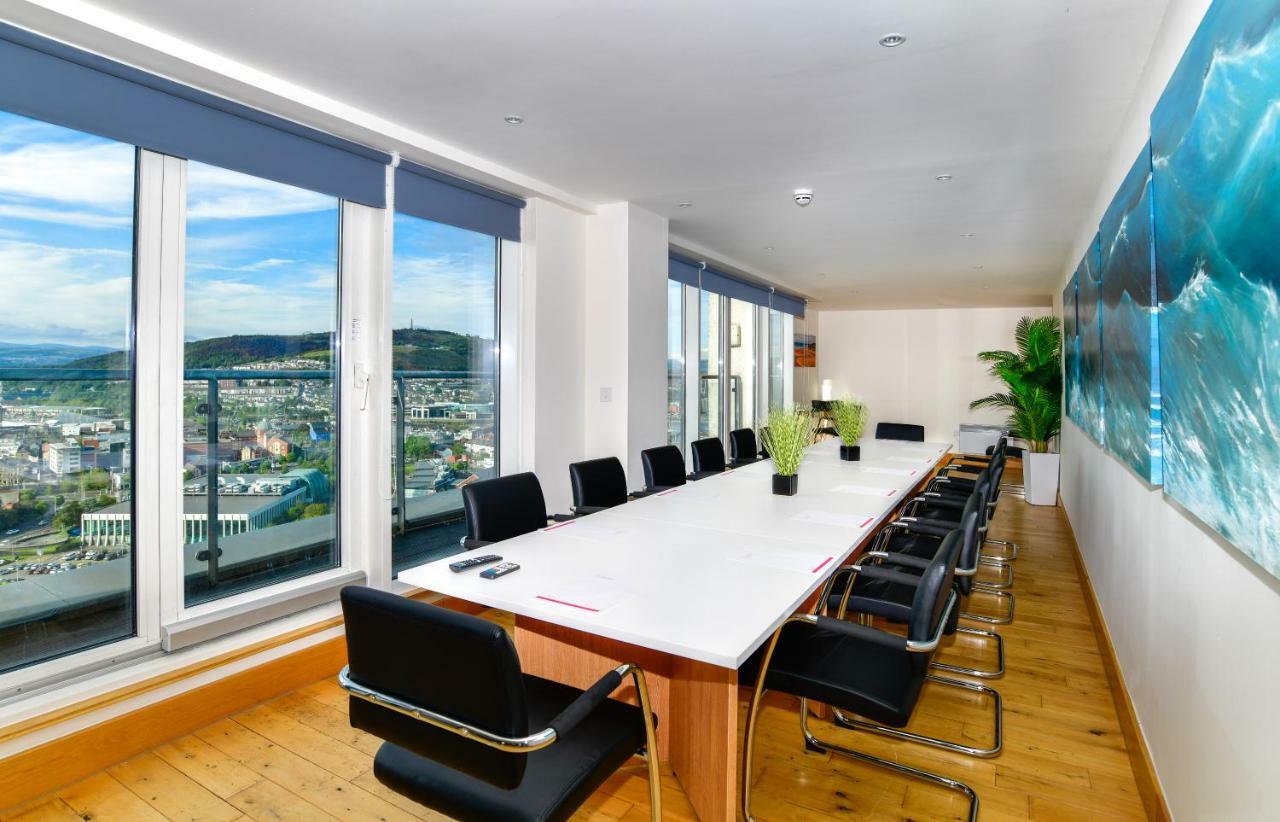 Just Stay Wales - Meridian Quay Penthouses سوانسي المظهر الخارجي الصورة